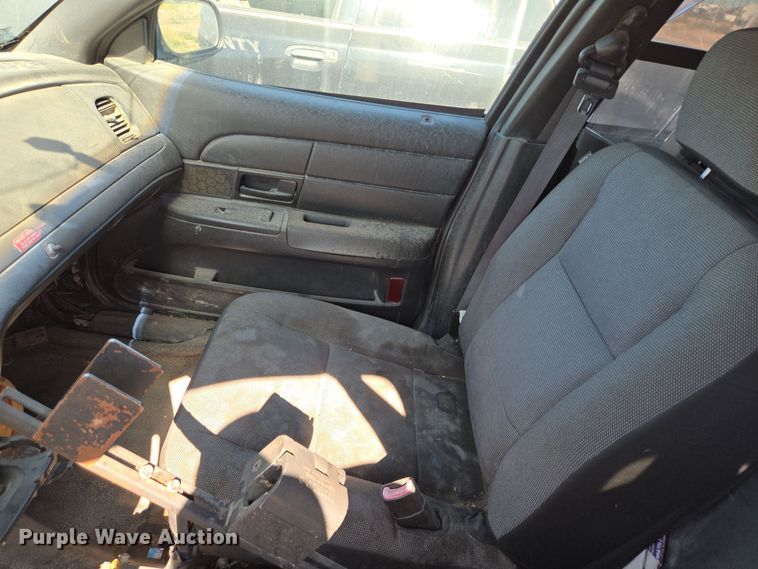 image for item EJ3039 2009 Ford Crown Victoria Police Interceptor 
