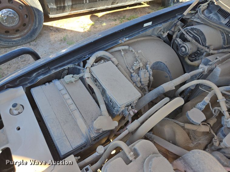 image for item EJ3039 2009 Ford Crown Victoria Police Interceptor 