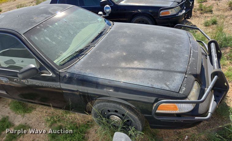 image for item EJ3040 2009 Ford Crown Victoria Police Interceptor 