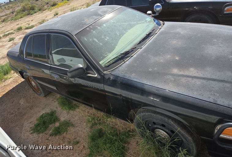image for item EJ3040 2009 Ford Crown Victoria Police Interceptor 