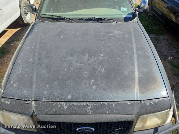 image for item EJ3040 2009 Ford Crown Victoria Police Interceptor 