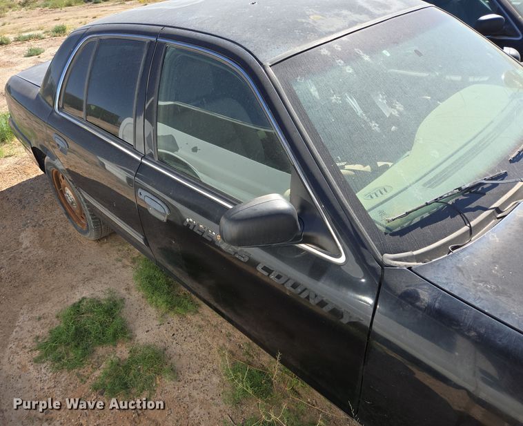 image for item EJ3040 2009 Ford Crown Victoria Police Interceptor 