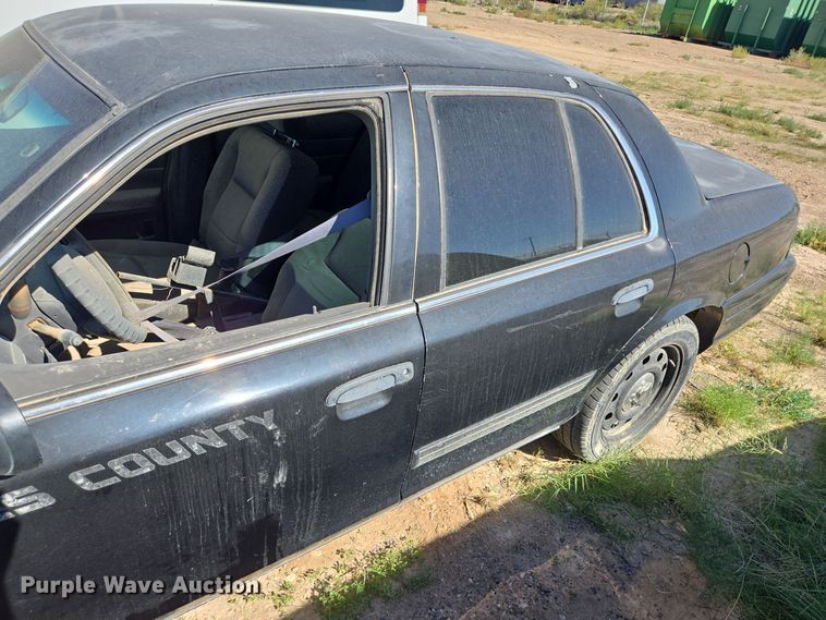 image for item EJ3040 2009 Ford Crown Victoria Police Interceptor 