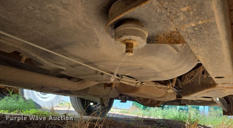 image for item EJ3040 2009 Ford Crown Victoria Police Interceptor 