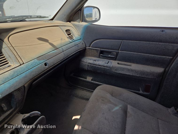 image for item EJ3040 2009 Ford Crown Victoria Police Interceptor 