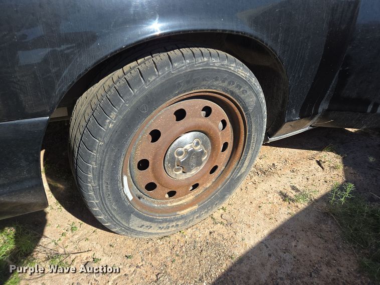 image for item EJ3040 2009 Ford Crown Victoria Police Interceptor 