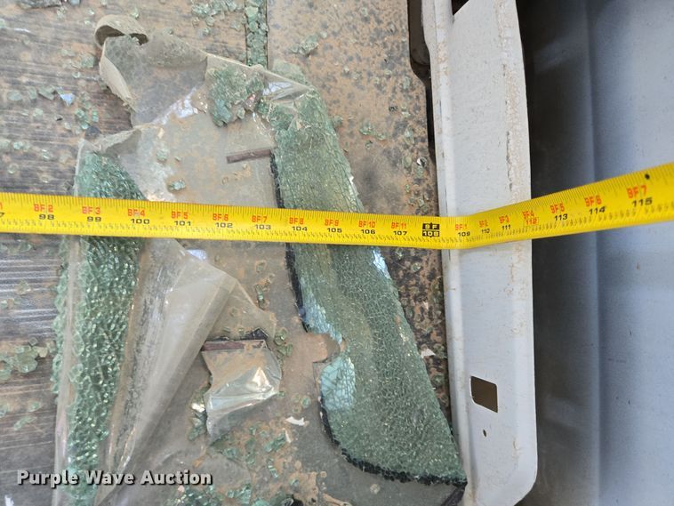 image for item EJ3041 2001 Chevrolet  Express 3500 van