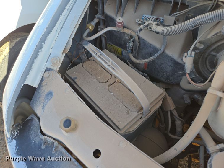 image for item EJ3041 2001 Chevrolet  Express 3500 van