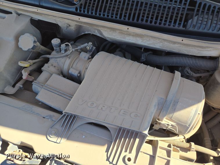 image for item EJ3041 2001 Chevrolet  Express 3500 van