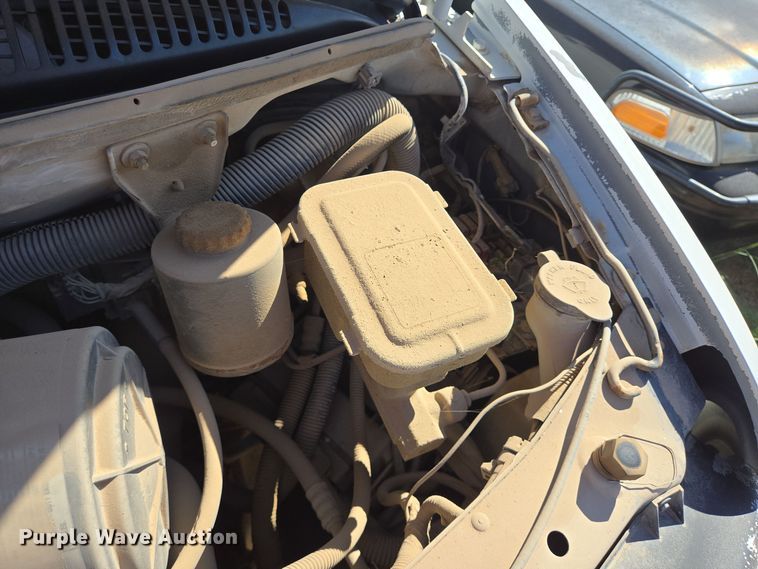 image for item EJ3041 2001 Chevrolet  Express 3500 van