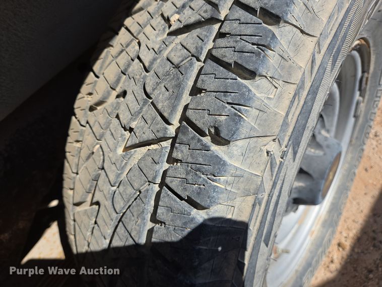 image for item EJ3041 2001 Chevrolet  Express 3500 van