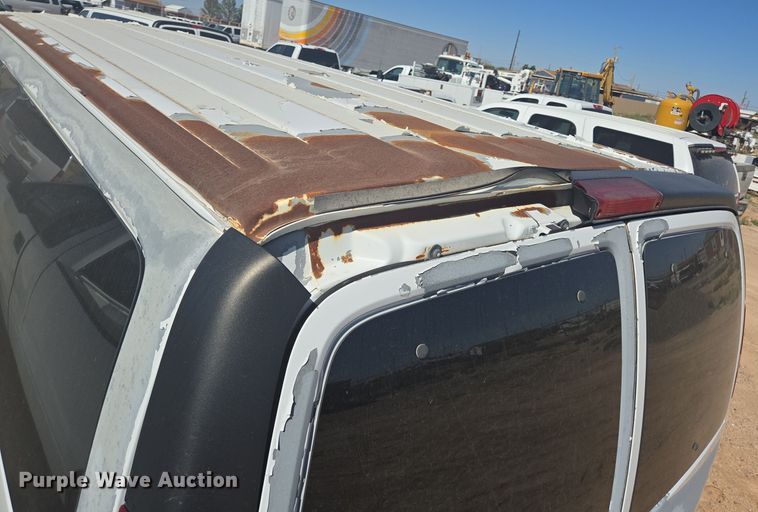 image for item EJ3043 2005 Chevrolet  Express 3500 van