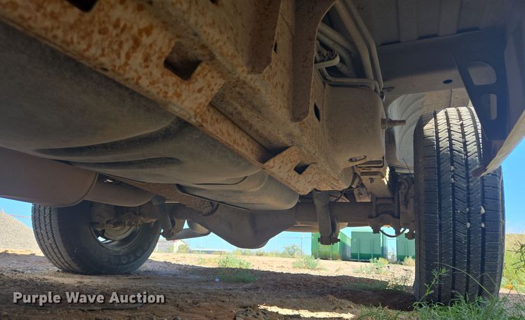 image for item EJ3043 2005 Chevrolet  Express 3500 van