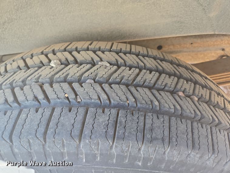 image for item EJ3043 2005 Chevrolet  Express 3500 van