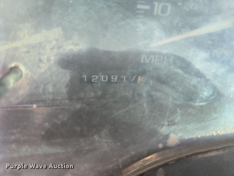 image for item EJ3044 2000 Chevrolet C2500 pickup truck