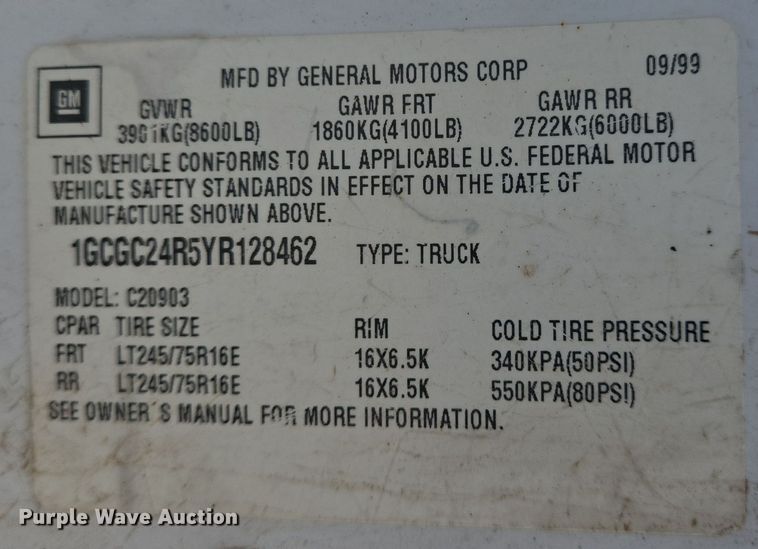 image for item EJ3044 2000 Chevrolet C2500 pickup truck