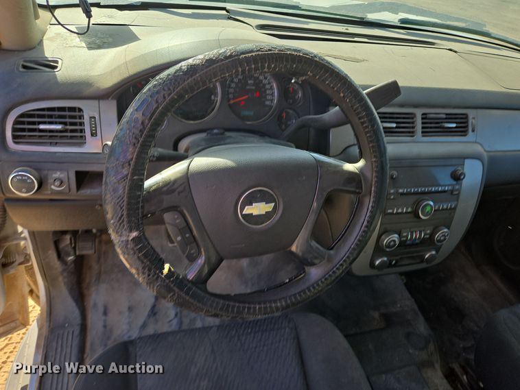 image for item EJ3047 2013 Chevrolet Tahoe Police SUV