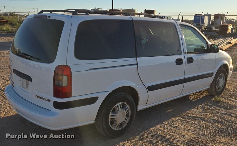 image for item EJ3049 2002 Chevrolet  Venture van