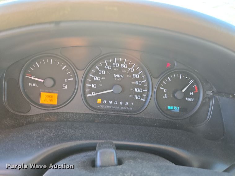 image for item EJ3049 2002 Chevrolet  Venture van