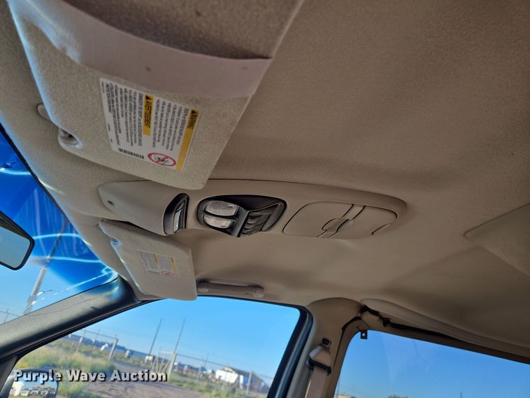 image for item EJ3049 2002 Chevrolet  Venture van