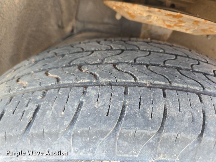 image for item EJ3049 2002 Chevrolet  Venture van