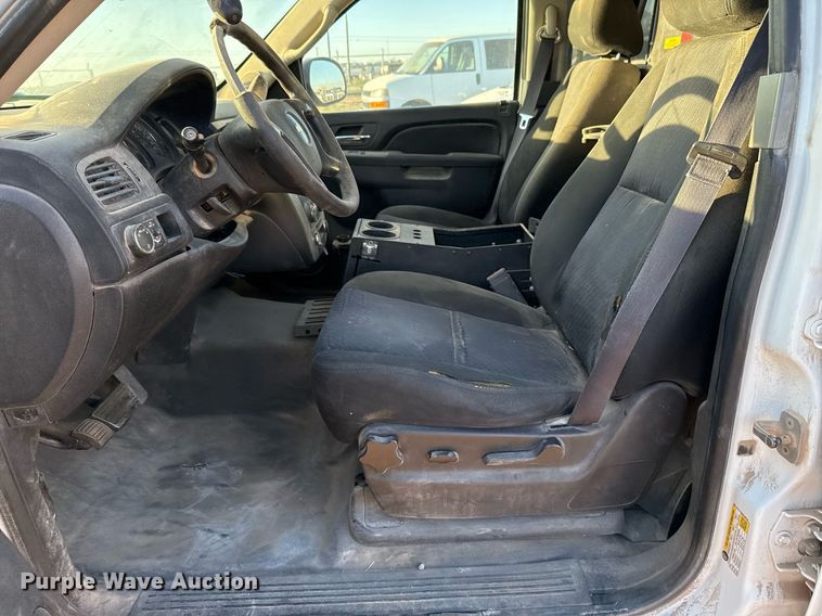 image for item EJ3050 2013 Chevrolet  Tahoe Police SUV