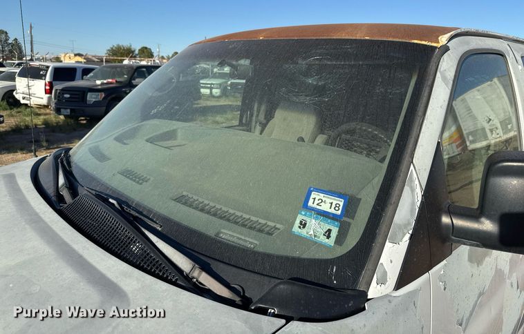 image for item EJ3052 2007 Chevrolet  Express 3500 van