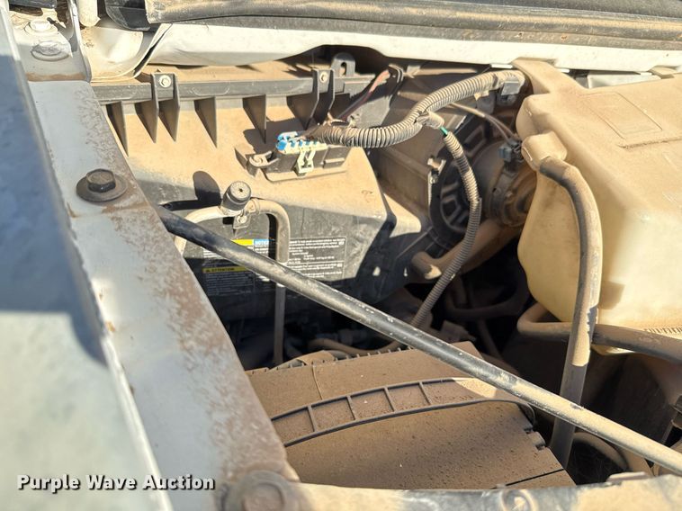 image for item EJ3052 2007 Chevrolet  Express 3500 van