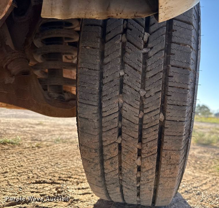 image for item EJ3052 2007 Chevrolet  Express 3500 van