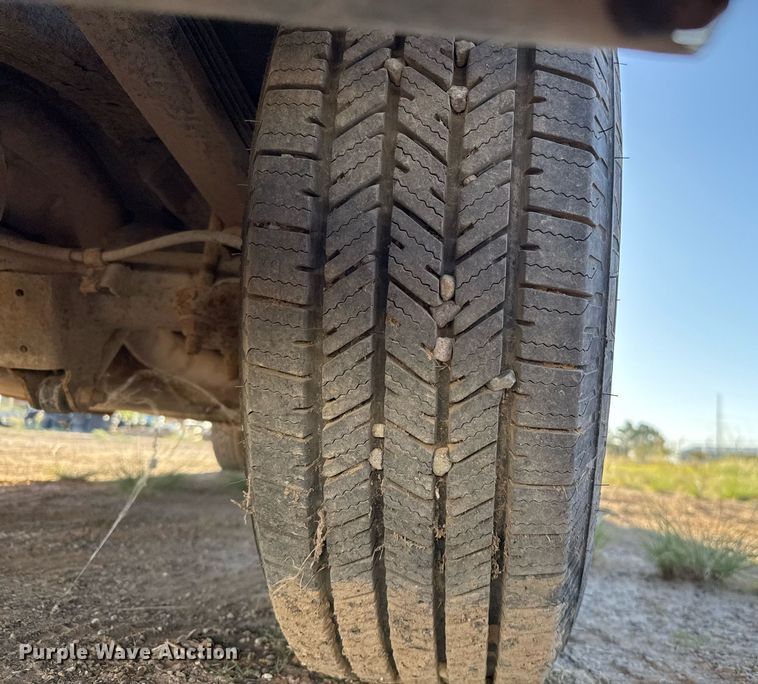 image for item EJ3052 2007 Chevrolet  Express 3500 van