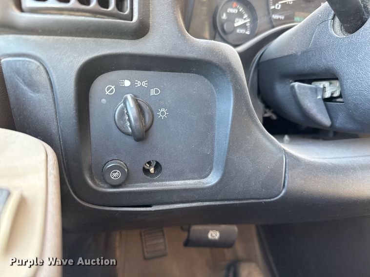 image for item EJ3053 2007 Chevrolet  Express 3500 van