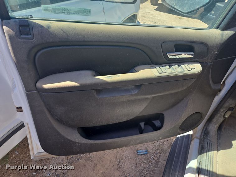 image for item EJ3056 2013 Chevrolet Tahoe Police SUV