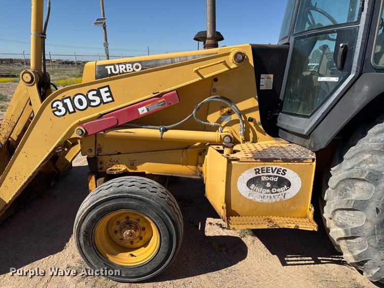 image for item EJ3057 1998 John Deere  310SE backhoe