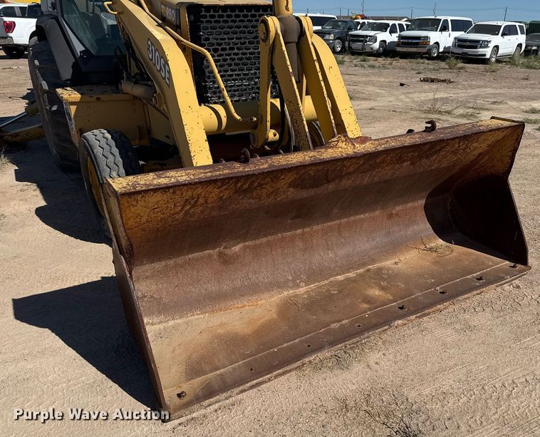 image for item EJ3057 1998 John Deere  310SE backhoe
