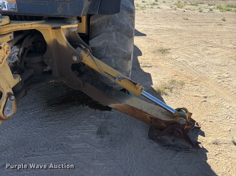 image for item EJ3057 1998 John Deere  310SE backhoe