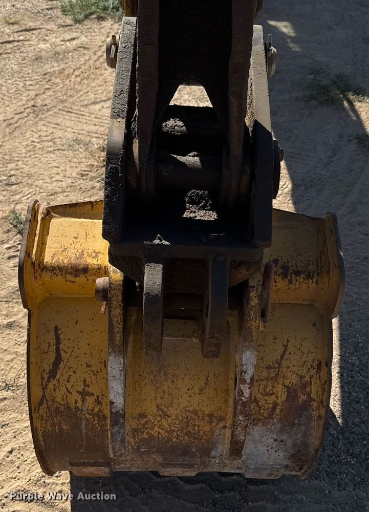 image for item EJ3057 1998 John Deere  310SE backhoe