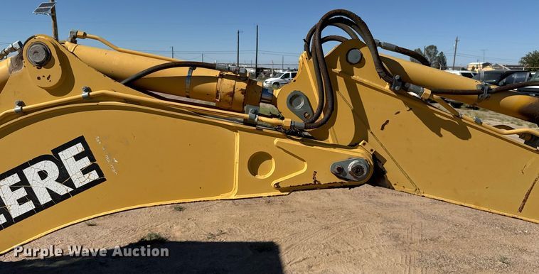 image for item EJ3057 1998 John Deere  310SE backhoe