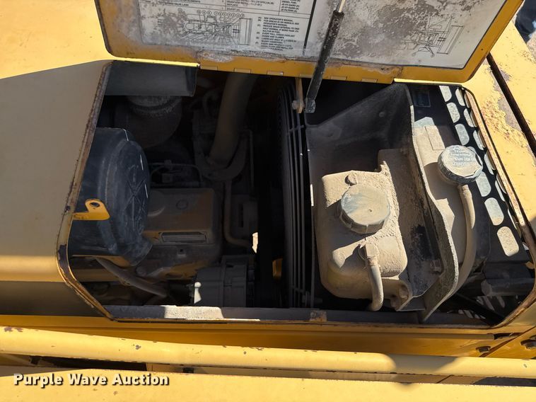 image for item EJ3057 1998 John Deere  310SE backhoe