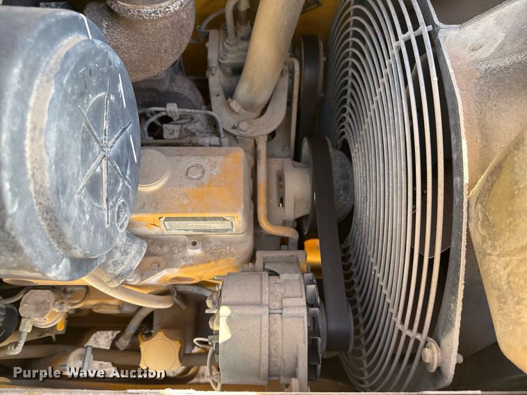 image for item EJ3057 1998 John Deere  310SE backhoe