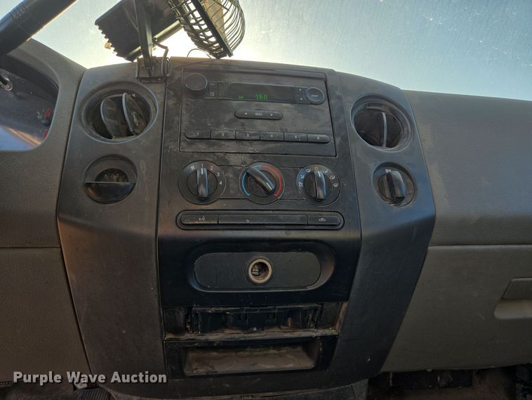 image for item EJ3058 2006 Ford F150 pickup truck