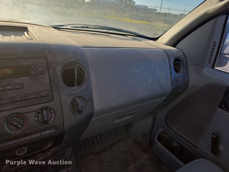 image for item EJ3058 2006 Ford F150 pickup truck