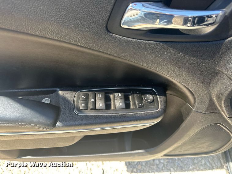 image for item EJ4862 2011 Dodge Charger  Police