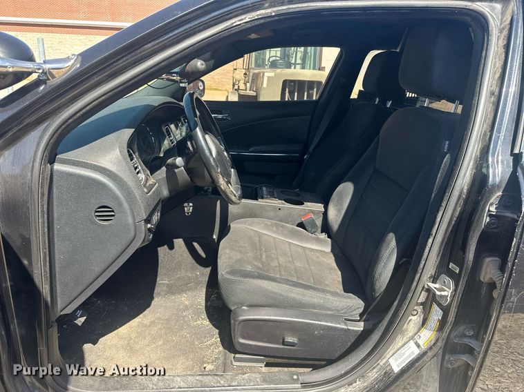 image for item EJ4862 2011 Dodge Charger  Police