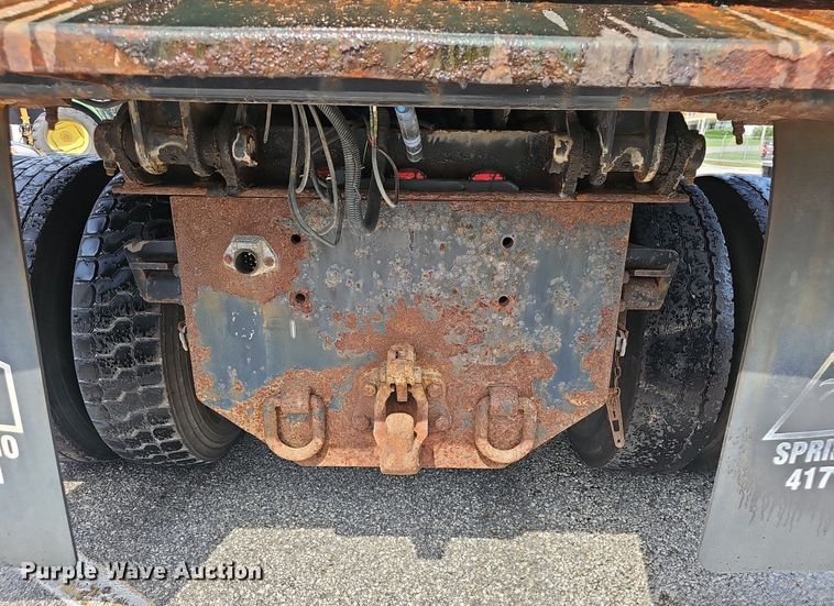 image for item EJ5583 2011 International  7400 dump truck