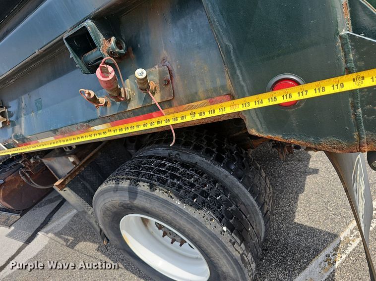 image for item EJ5583 2011 International  7400 dump truck