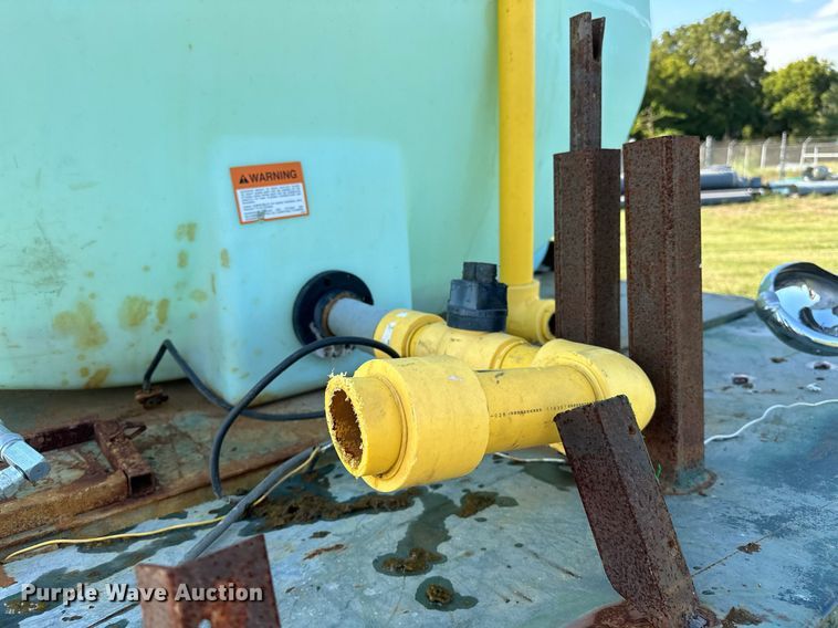 image for item EK0018 1972 AM General M818 brush fire truck