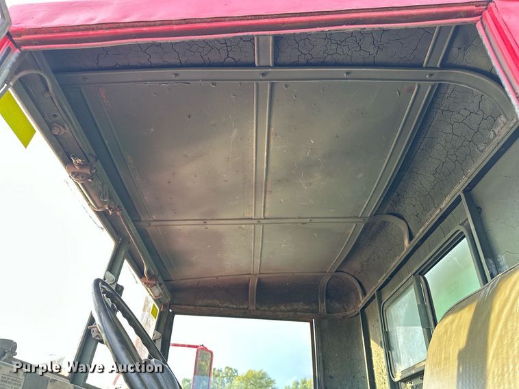 image for item EK0018 1972 AM General M818 brush fire truck