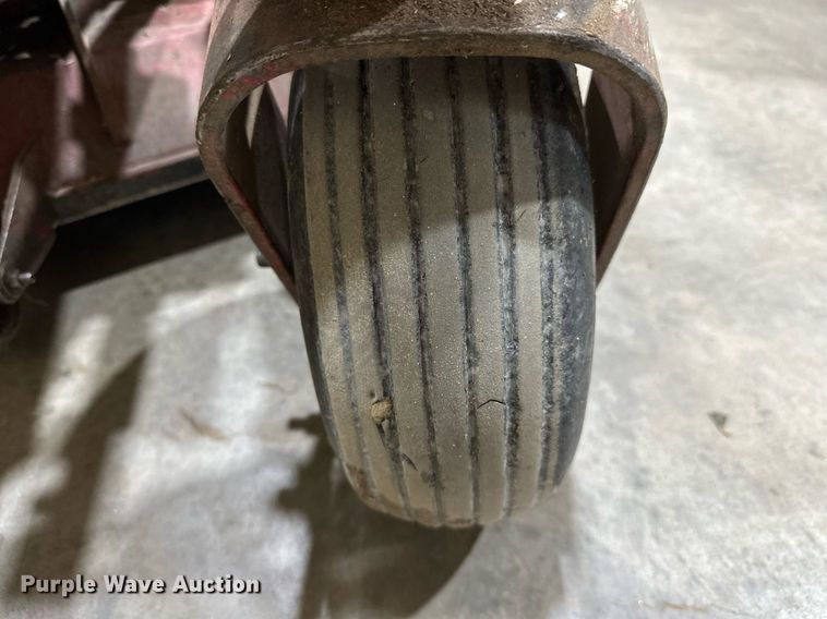 image for item EK0020 Ferris ZTR lawn mower