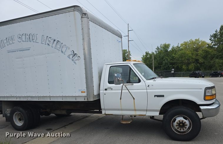 image for item EK2194 1997 Ford F450 Super Duty  box truck