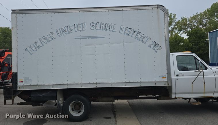 image for item EK2194 1997 Ford F450 Super Duty  box truck